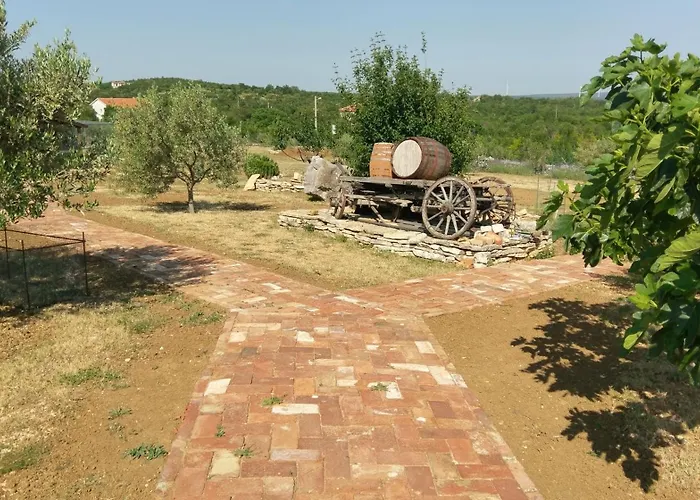 Family Friendly House With A Swimming Pool Popovici, Zagora - 14074 * Benkovac