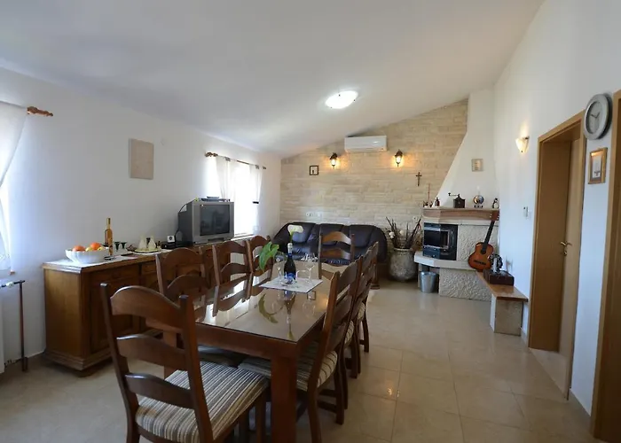 Дом отдыха Family Friendly House With A Swimming Pool Popovici, Zagora - 14074